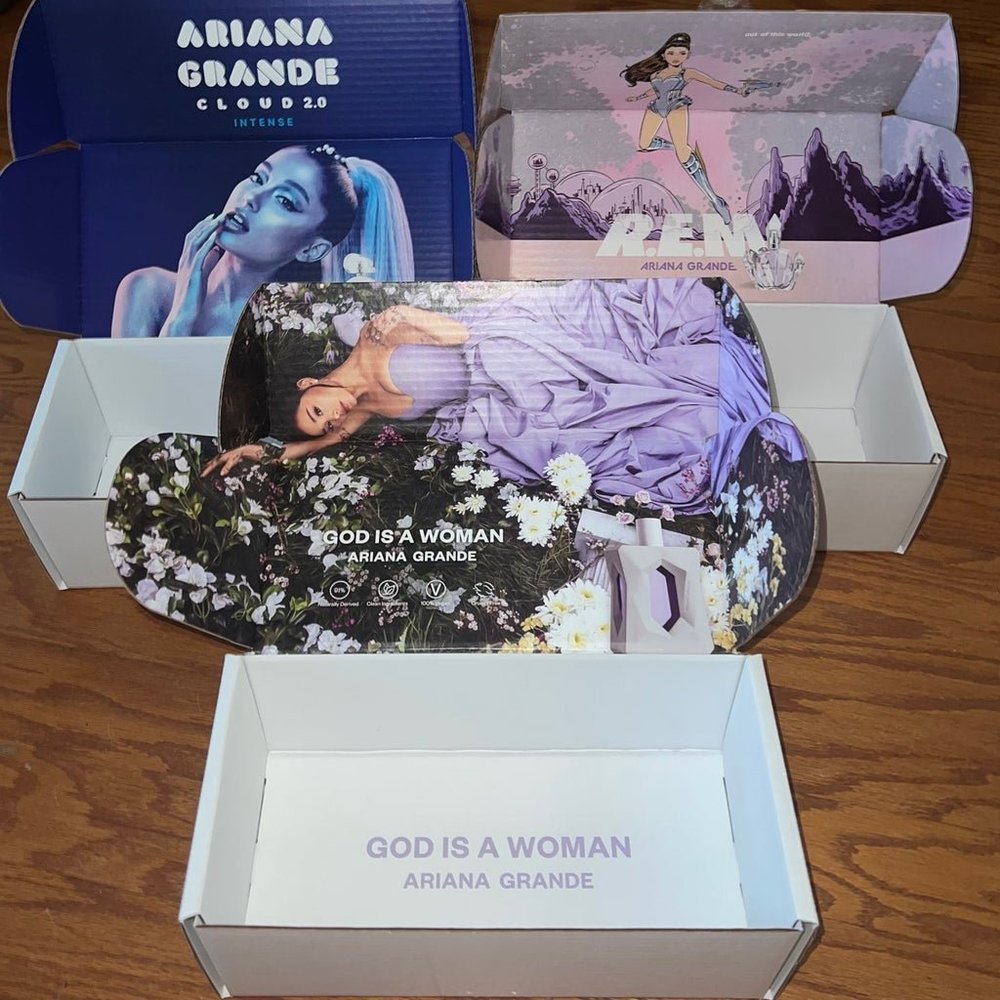 Ariana Grande God Fan Boxes *BOXES ONLY**